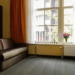 Golden Mansion アパートホテル アムステルダム