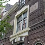 Golden Mansion アパートホテル